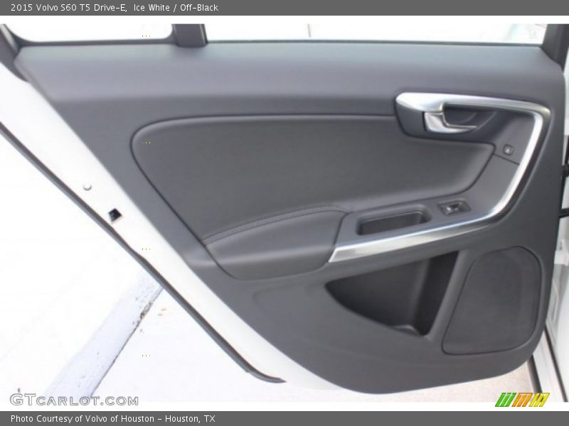 Ice White / Off-Black 2015 Volvo S60 T5 Drive-E