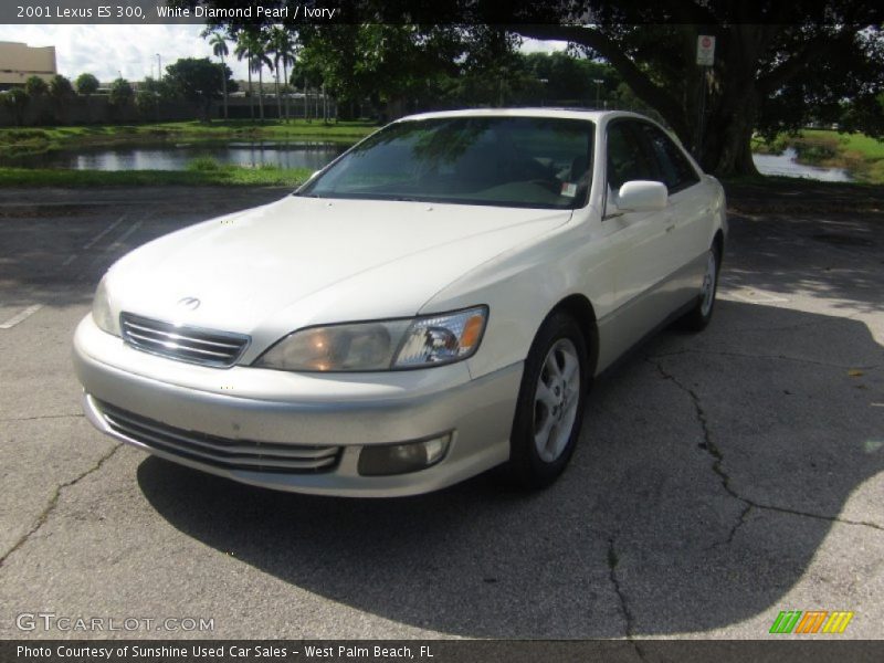 White Diamond Pearl / Ivory 2001 Lexus ES 300