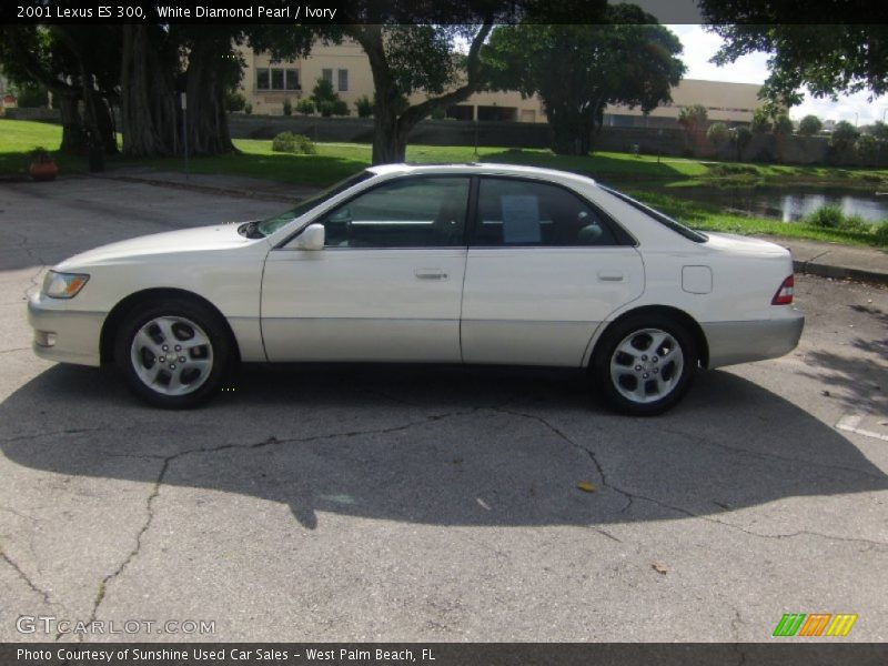 White Diamond Pearl / Ivory 2001 Lexus ES 300