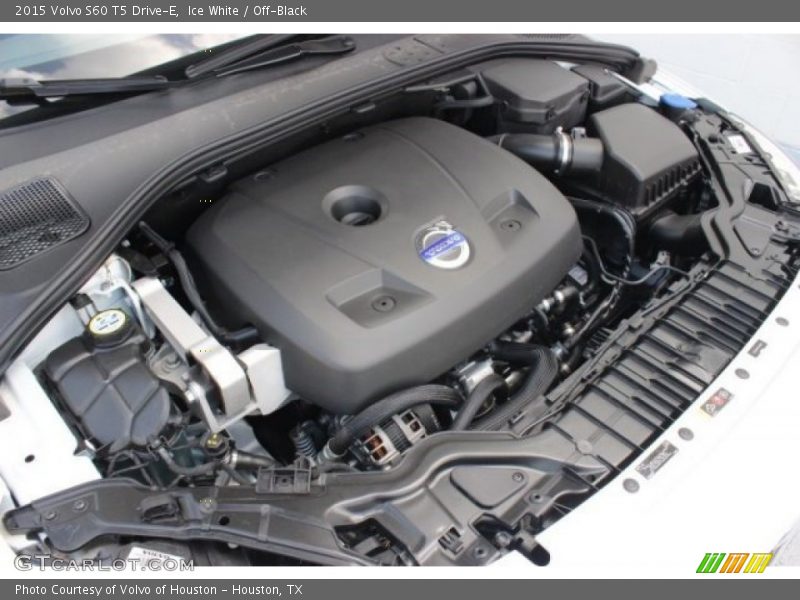 Ice White / Off-Black 2015 Volvo S60 T5 Drive-E