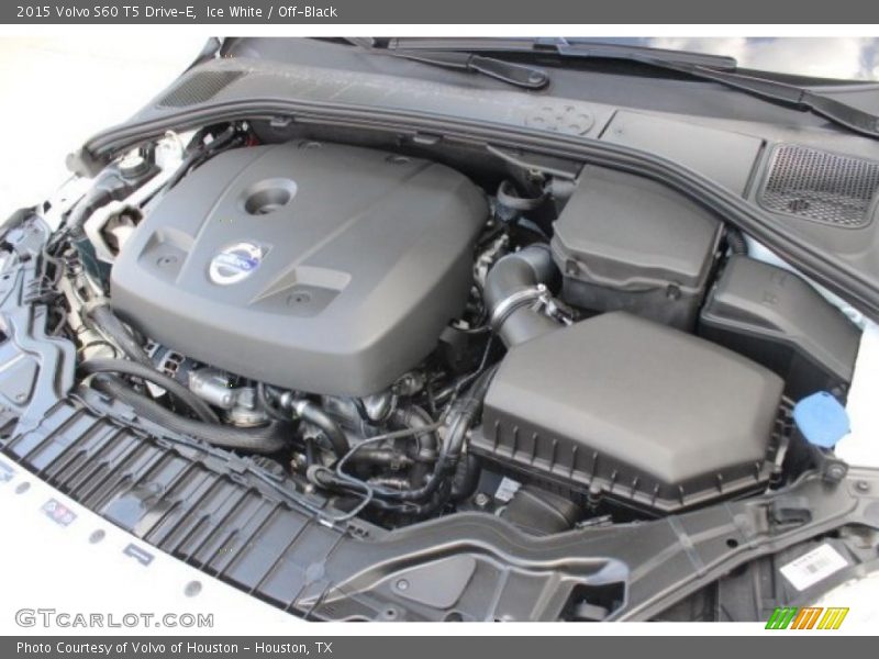 Ice White / Off-Black 2015 Volvo S60 T5 Drive-E