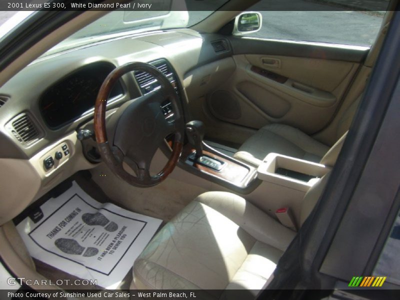 White Diamond Pearl / Ivory 2001 Lexus ES 300