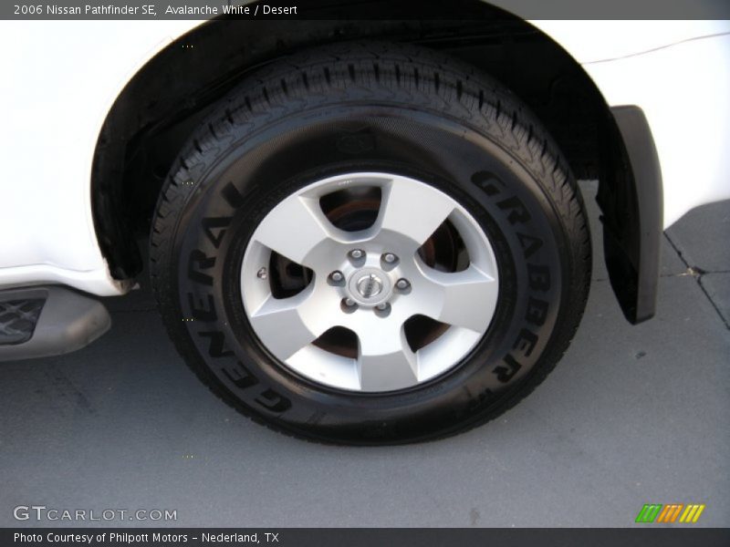 Avalanche White / Desert 2006 Nissan Pathfinder SE