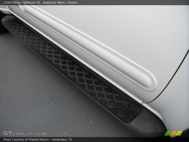 Avalanche White / Desert 2006 Nissan Pathfinder SE