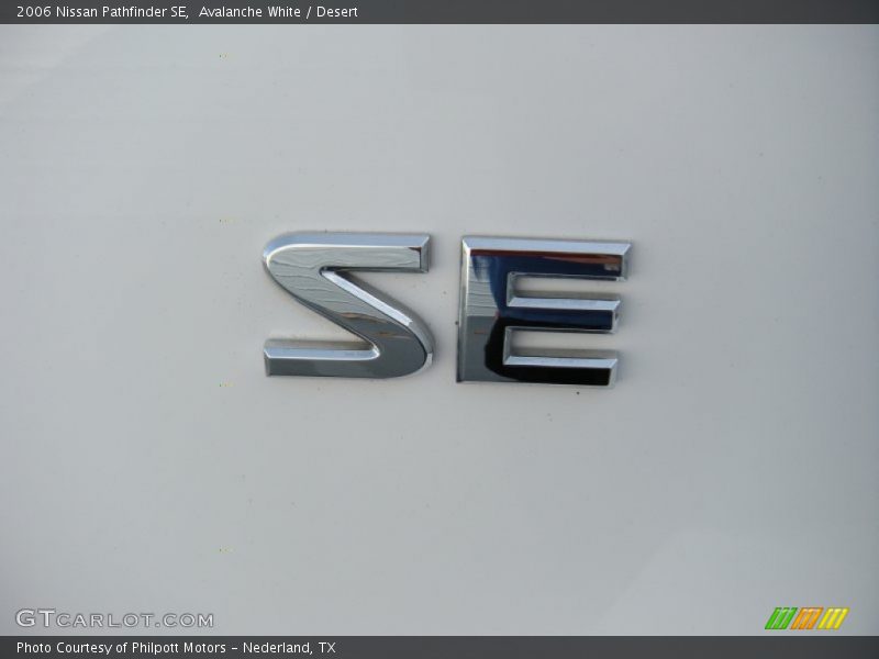Avalanche White / Desert 2006 Nissan Pathfinder SE