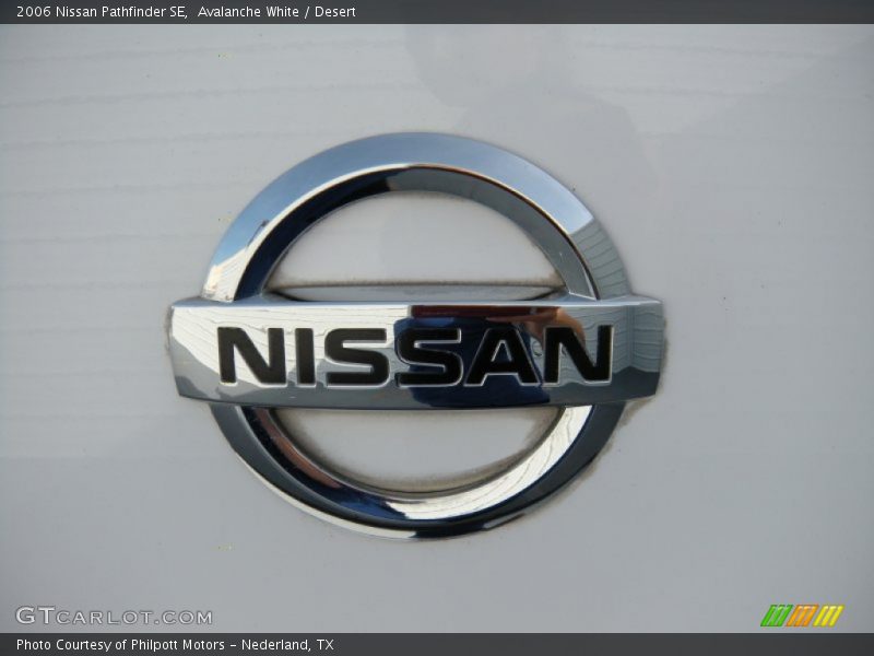 Avalanche White / Desert 2006 Nissan Pathfinder SE