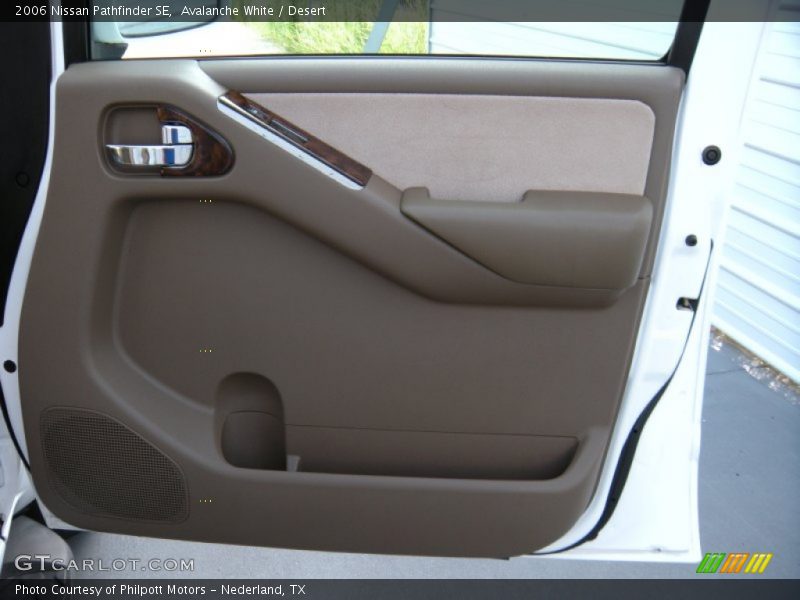 Avalanche White / Desert 2006 Nissan Pathfinder SE