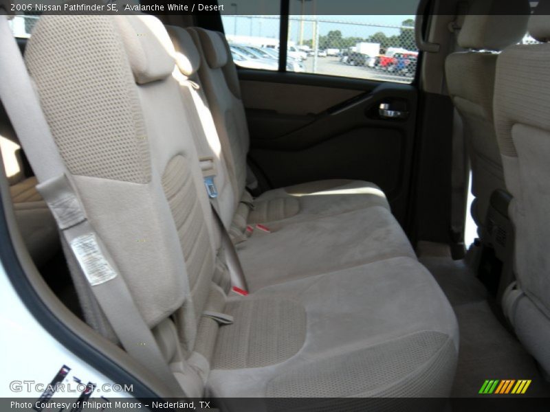 Avalanche White / Desert 2006 Nissan Pathfinder SE