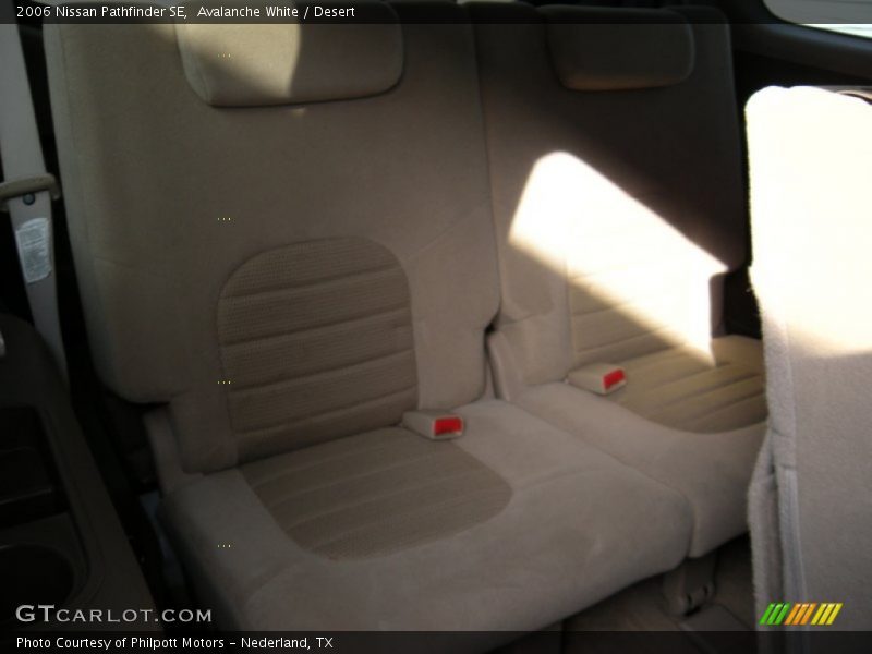 Avalanche White / Desert 2006 Nissan Pathfinder SE