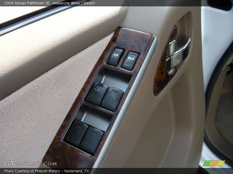 Avalanche White / Desert 2006 Nissan Pathfinder SE