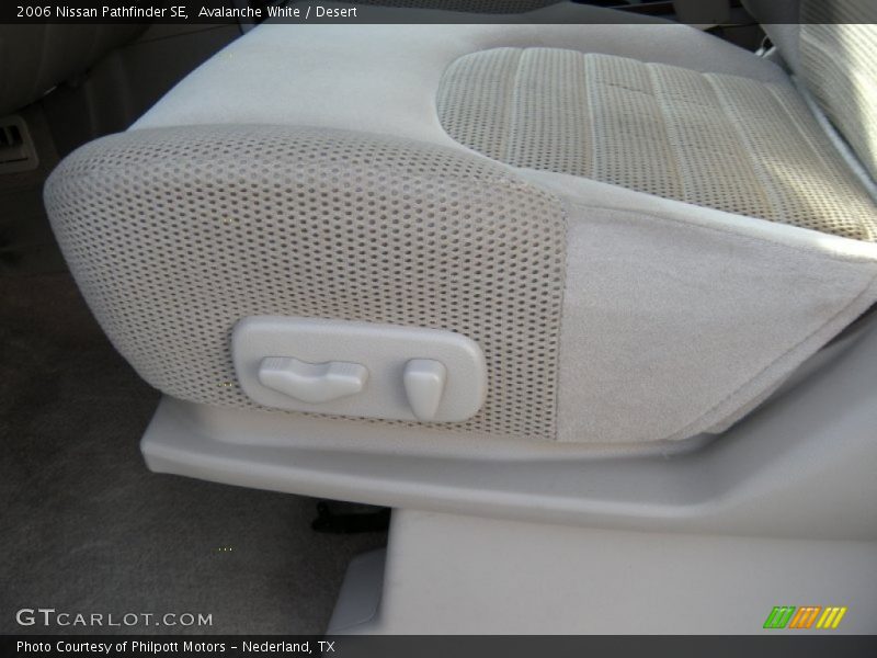 Avalanche White / Desert 2006 Nissan Pathfinder SE