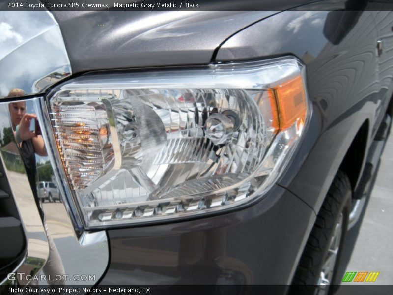 Magnetic Gray Metallic / Black 2014 Toyota Tundra SR5 Crewmax