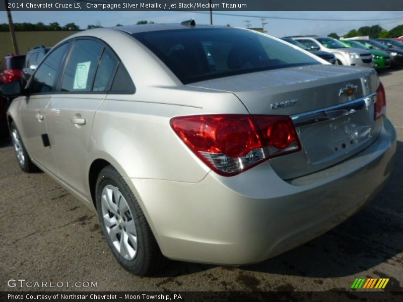Champagne Silver Metallic / Jet Black/Medium Titanium 2014 Chevrolet Cruze LS