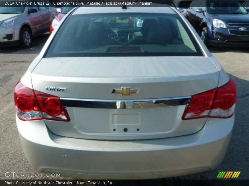 Champagne Silver Metallic / Jet Black/Medium Titanium 2014 Chevrolet Cruze LS