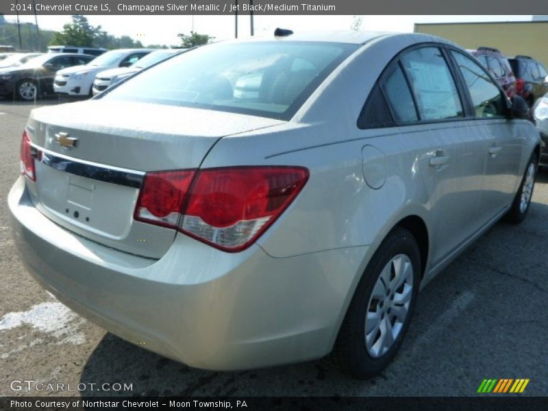 Champagne Silver Metallic / Jet Black/Medium Titanium 2014 Chevrolet Cruze LS