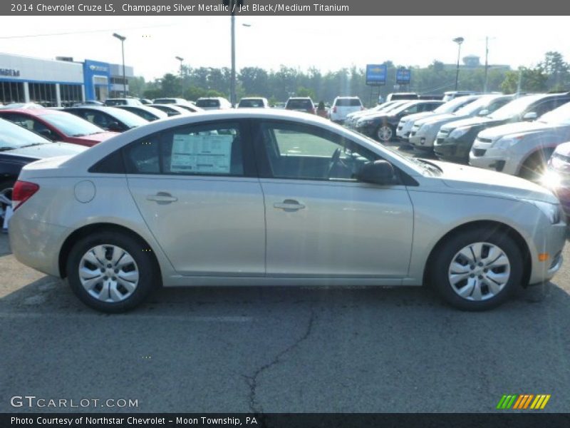 Champagne Silver Metallic / Jet Black/Medium Titanium 2014 Chevrolet Cruze LS