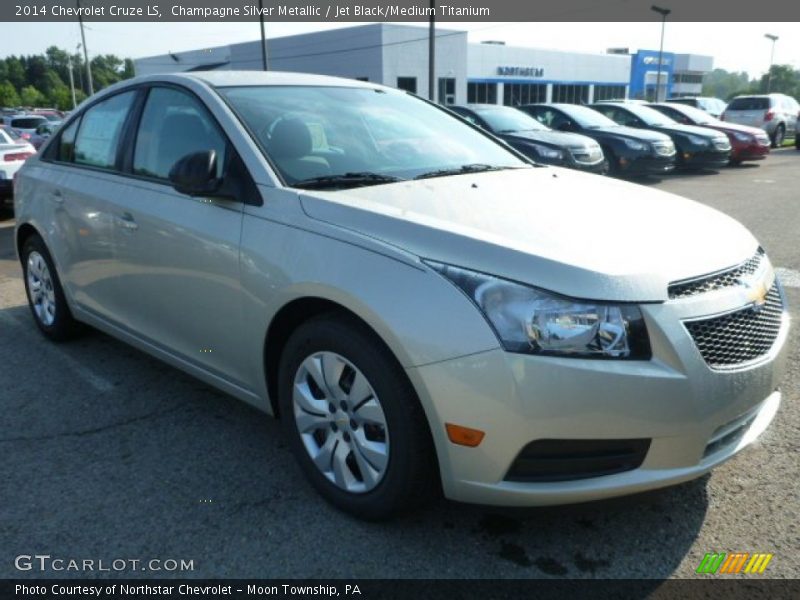Champagne Silver Metallic / Jet Black/Medium Titanium 2014 Chevrolet Cruze LS