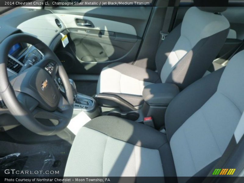 Champagne Silver Metallic / Jet Black/Medium Titanium 2014 Chevrolet Cruze LS