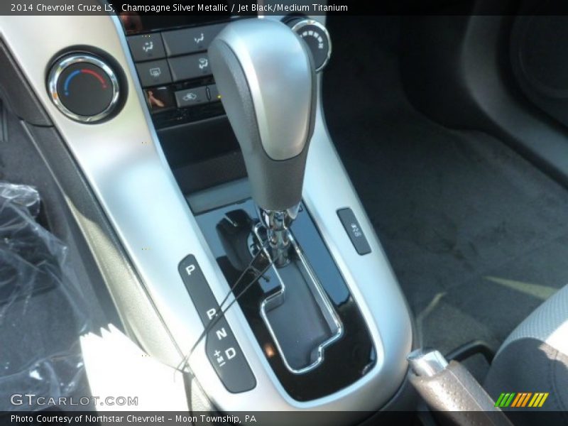 Champagne Silver Metallic / Jet Black/Medium Titanium 2014 Chevrolet Cruze LS