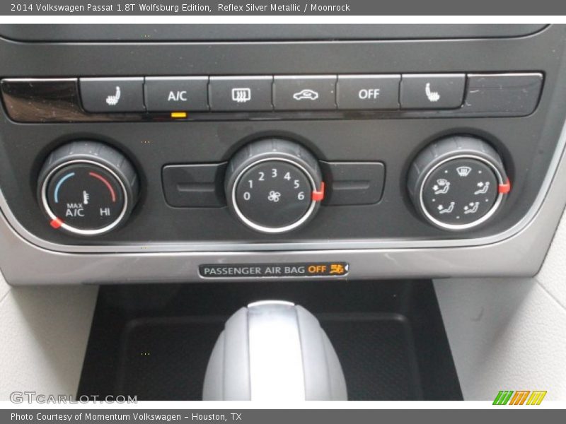Reflex Silver Metallic / Moonrock 2014 Volkswagen Passat 1.8T Wolfsburg Edition