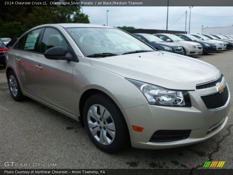 Champagne Silver Metallic / Jet Black/Medium Titanium 2014 Chevrolet Cruze LS