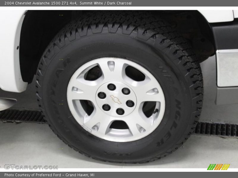 Summit White / Dark Charcoal 2004 Chevrolet Avalanche 1500 Z71 4x4