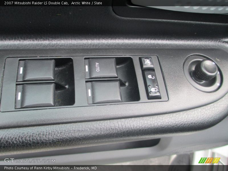 Arctic White / Slate 2007 Mitsubishi Raider LS Double Cab