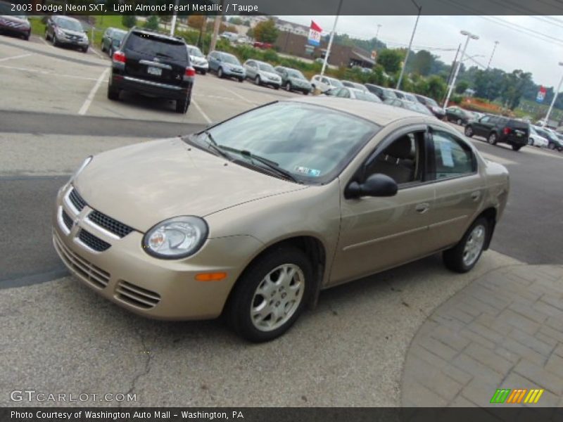 Front 3/4 View of 2003 Neon SXT