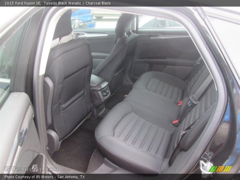 Tuxedo Black Metallic / Charcoal Black 2015 Ford Fusion SE
