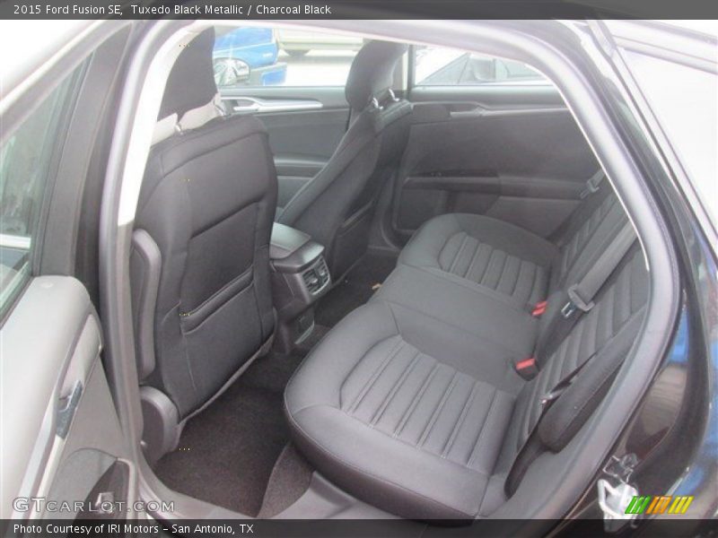 Tuxedo Black Metallic / Charcoal Black 2015 Ford Fusion SE
