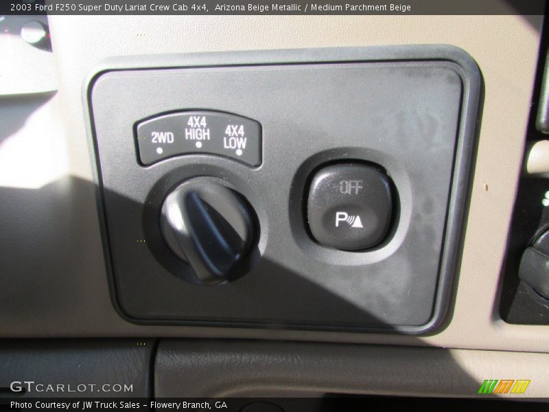 Arizona Beige Metallic / Medium Parchment Beige 2003 Ford F250 Super Duty Lariat Crew Cab 4x4