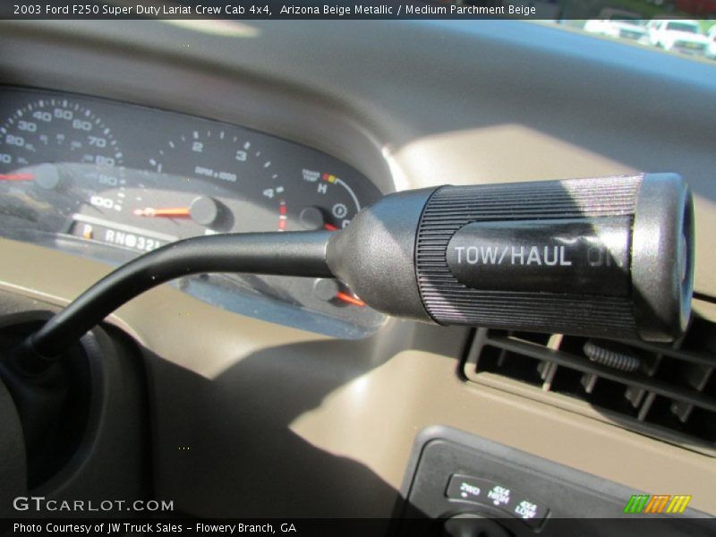 Arizona Beige Metallic / Medium Parchment Beige 2003 Ford F250 Super Duty Lariat Crew Cab 4x4