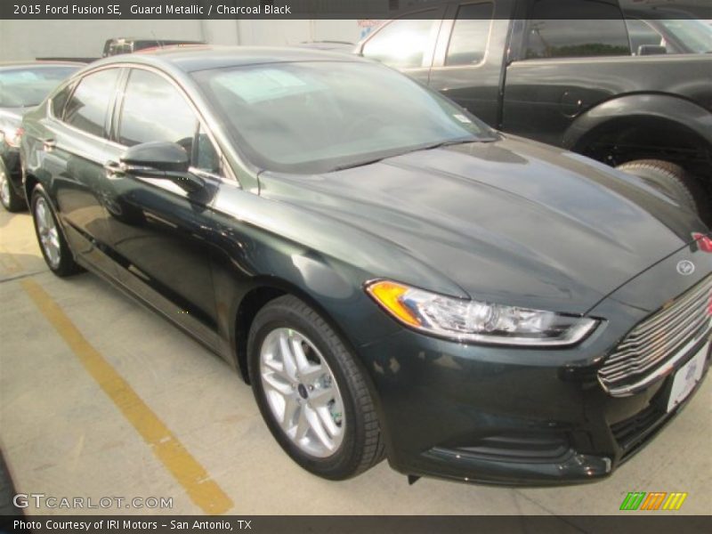 Guard Metallic / Charcoal Black 2015 Ford Fusion SE