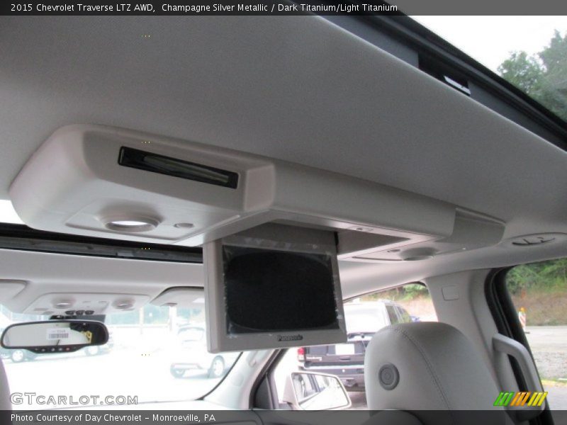 Champagne Silver Metallic / Dark Titanium/Light Titanium 2015 Chevrolet Traverse LTZ AWD