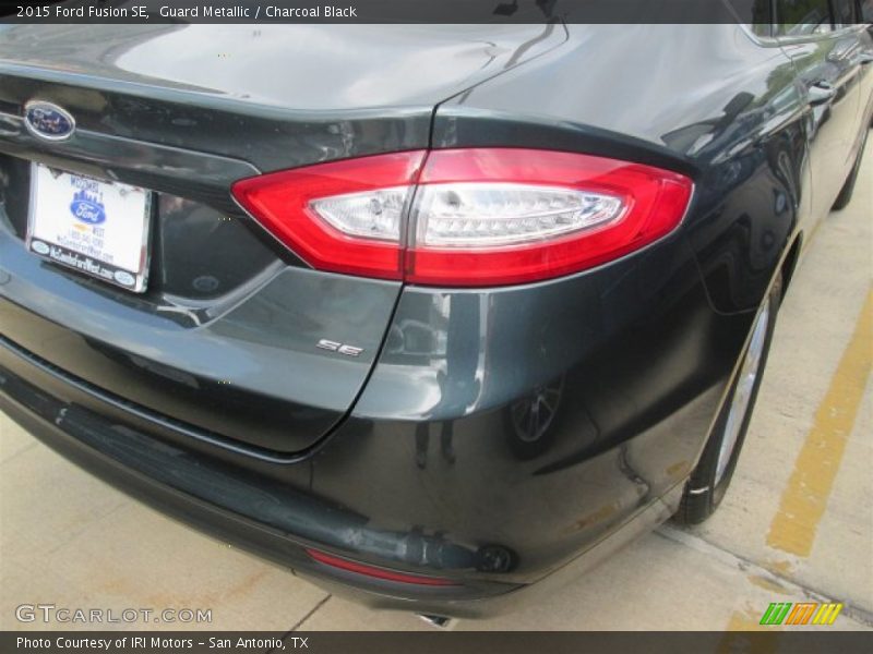 Guard Metallic / Charcoal Black 2015 Ford Fusion SE