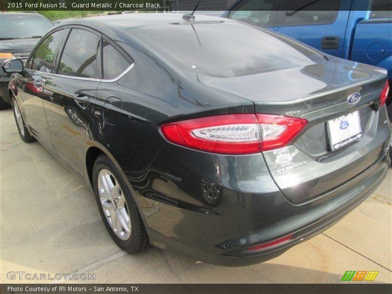 Guard Metallic / Charcoal Black 2015 Ford Fusion SE