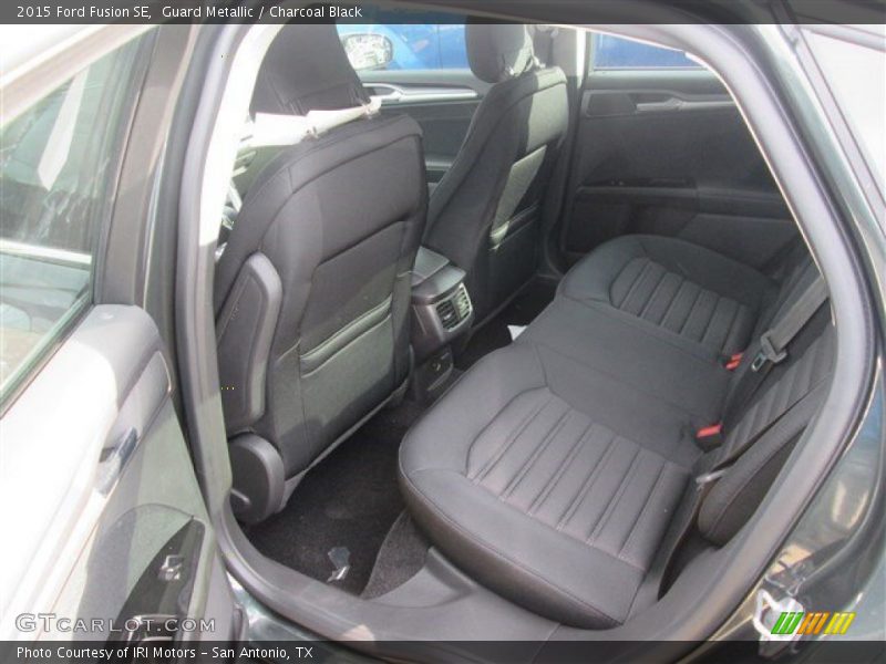 Guard Metallic / Charcoal Black 2015 Ford Fusion SE