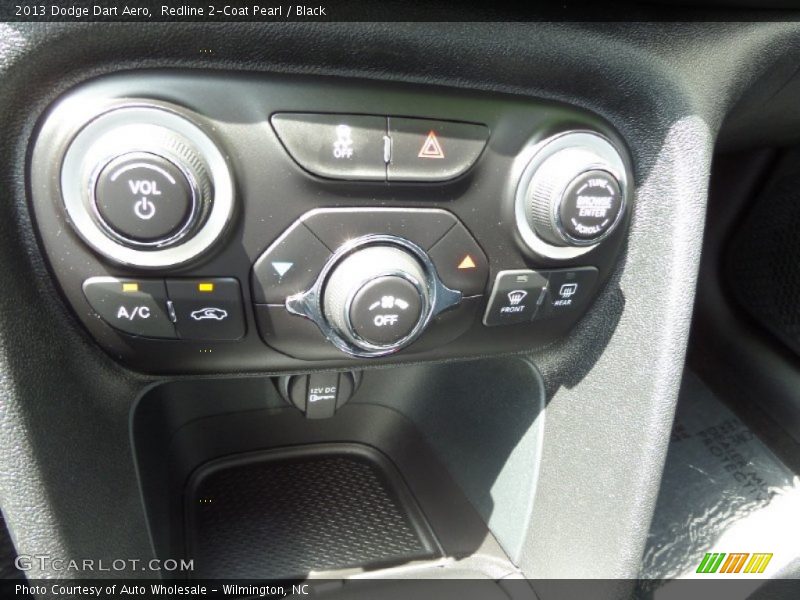 Redline 2-Coat Pearl / Black 2013 Dodge Dart Aero