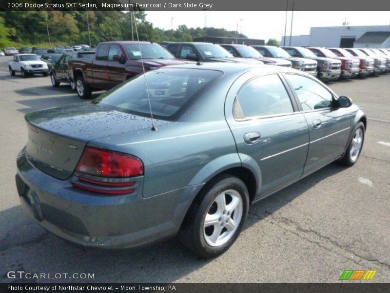 Magnesium Pearlcoat / Dark Slate Grey 2006 Dodge Stratus SXT Sedan