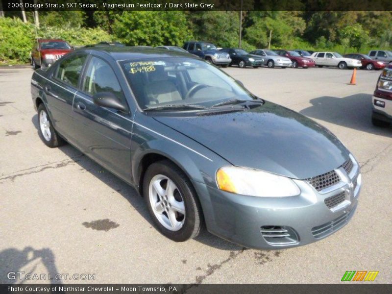 Front 3/4 View of 2006 Stratus SXT Sedan