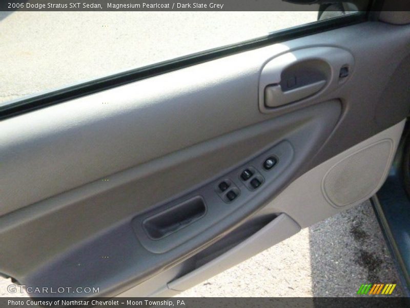 Magnesium Pearlcoat / Dark Slate Grey 2006 Dodge Stratus SXT Sedan
