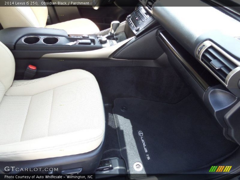 Obsidian Black / Parchment 2014 Lexus IS 250
