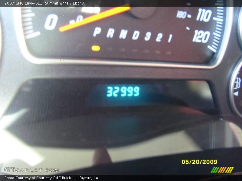 Summit White / Ebony 2007 GMC Envoy SLE