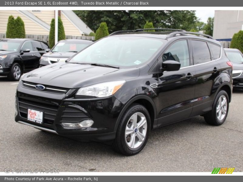 Tuxedo Black Metallic / Charcoal Black 2013 Ford Escape SE 1.6L EcoBoost 4WD