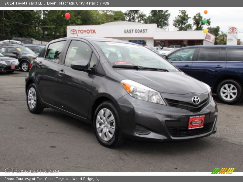 Magnetic Gray Metallic / Ash 2014 Toyota Yaris LE 5 Door