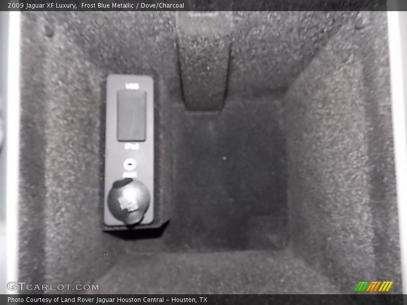 Frost Blue Metallic / Dove/Charcoal 2009 Jaguar XF Luxury