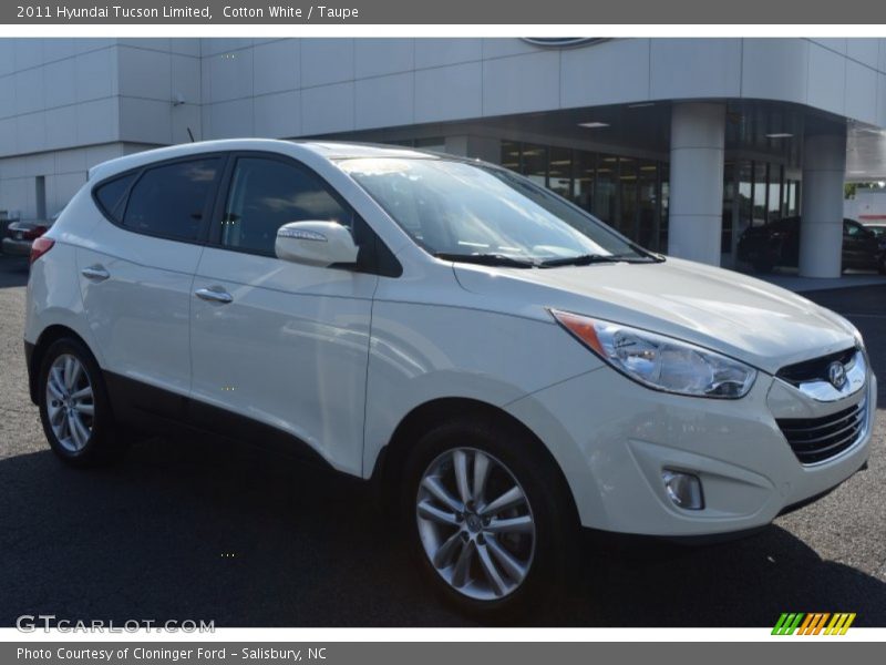 Cotton White / Taupe 2011 Hyundai Tucson Limited