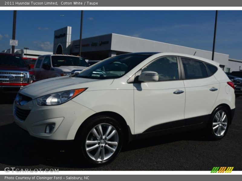 Cotton White / Taupe 2011 Hyundai Tucson Limited
