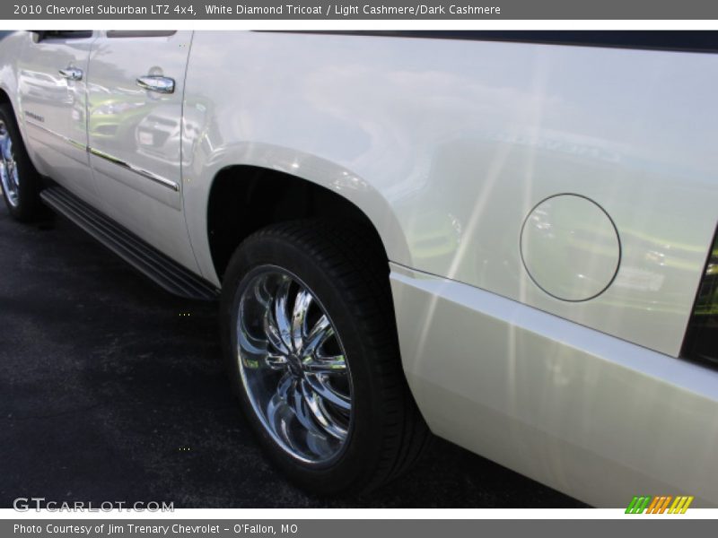 White Diamond Tricoat / Light Cashmere/Dark Cashmere 2010 Chevrolet Suburban LTZ 4x4