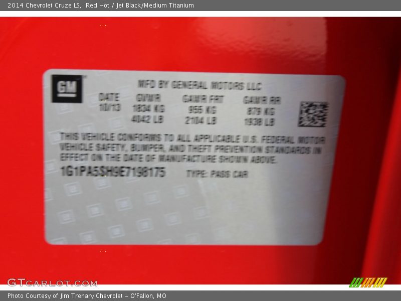 Red Hot / Jet Black/Medium Titanium 2014 Chevrolet Cruze LS